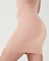 SPANXsupersmoothâ„¢ Socialight Slip